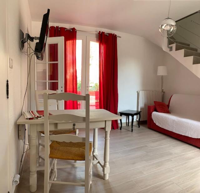 De L'orangerie 3 Etoiles Aparthotel Gréoux-les-Bains